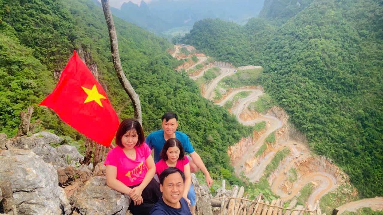 Khach San Viet Hoang - Thi Tran Bao Lac エクステリア 写真
